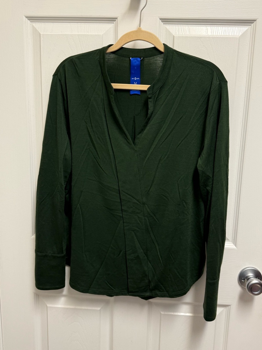 Kit and Ace Green Merino Blend Top